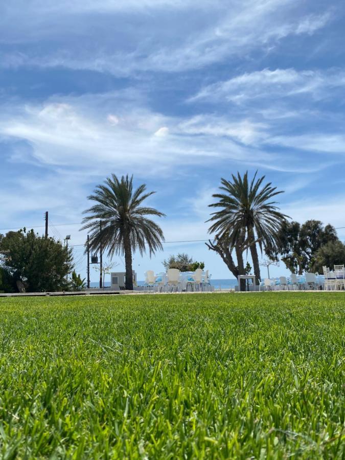 Wavebreeze Villas Paphos Eksteriør bilde